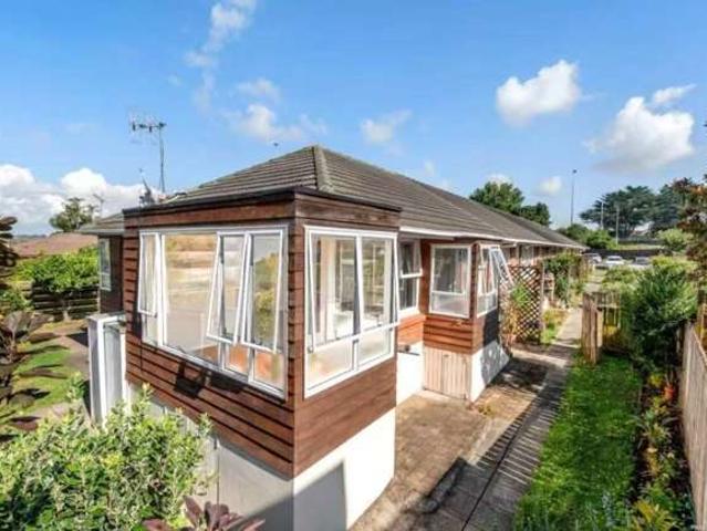 Apartment for rent in Takapuna