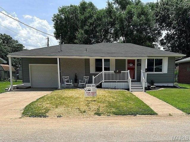 House for sale in Wood River, Illinois
