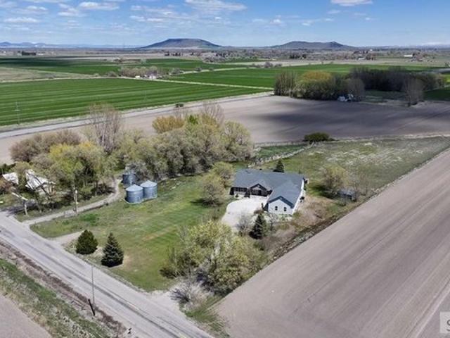 House for sale in Menan, Idaho