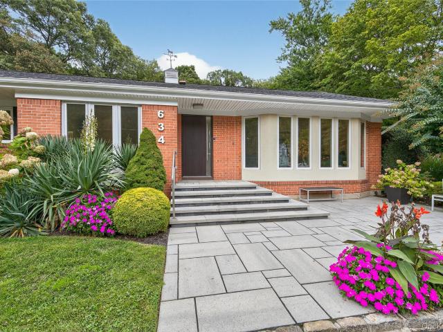 Commercial for sale in Huntington, New York