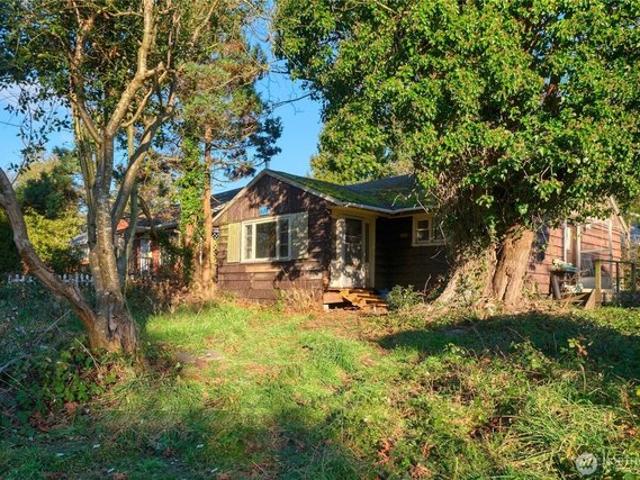 House for sale in Point Roberts, Washington