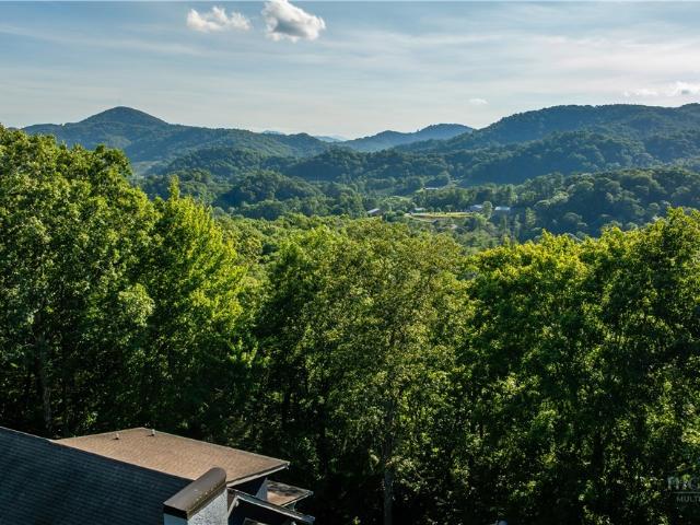 House for sale in Avery, North Carolina