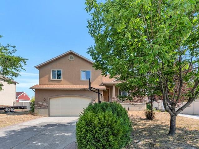 House for sale in Lakewood, Provo