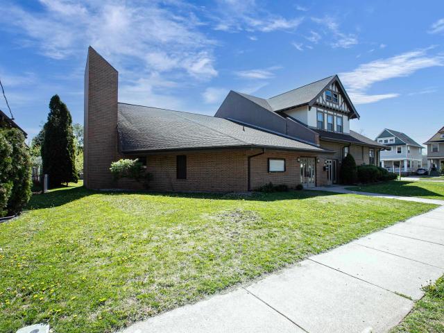 Commercial for sale in Oshkosh