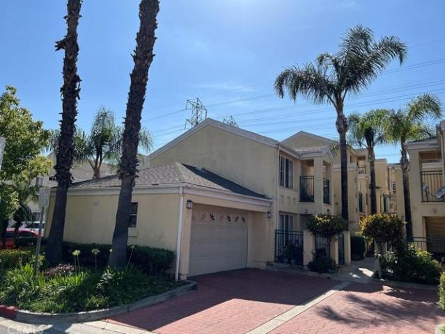 Condo for sale in Bell, California