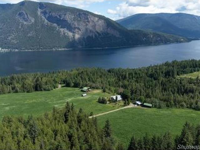 House for sale in Salmon Arm, British Columbia