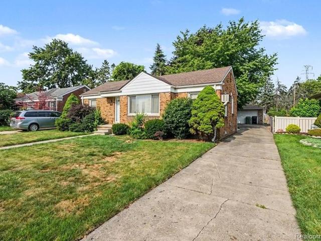 House for sale in Allen Park, Michigan