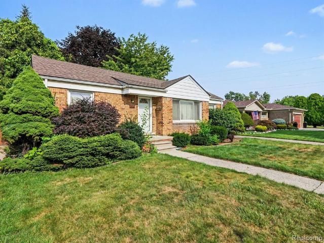 House for sale in Allen Park, Michigan