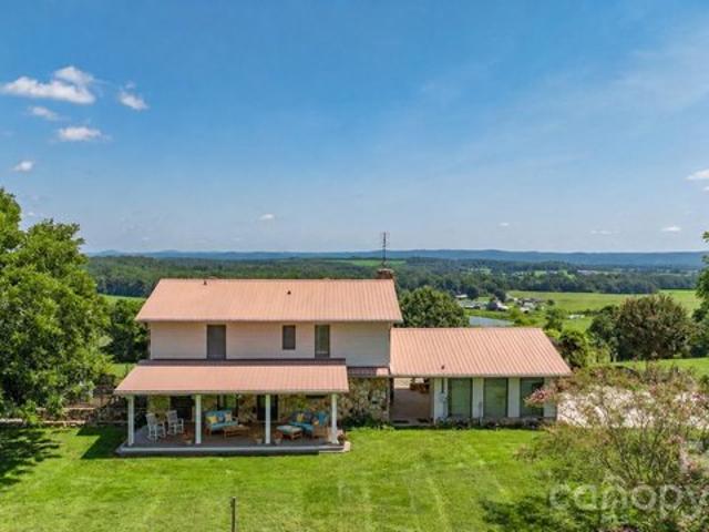 House for sale in Davidson, North Carolina
