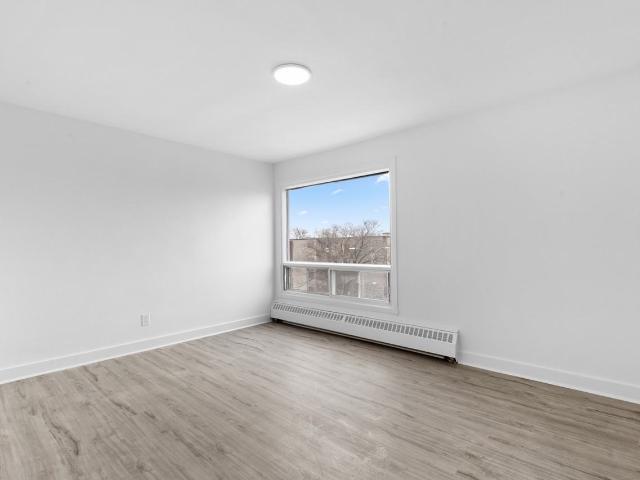Apartment for rent in St. Leonard's, Quebec