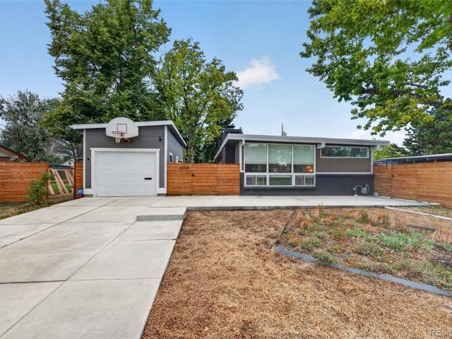 House for sale in Arvada, Colorado