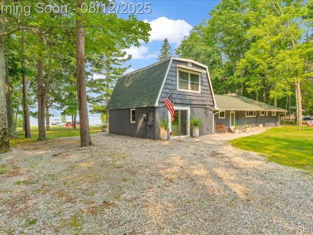House for sale in Spruce