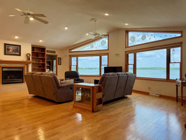 House for sale in Winona, Knox