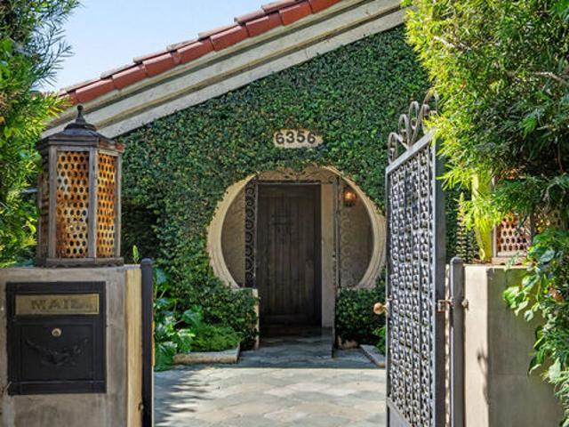 House for sale in Canoga Park, California