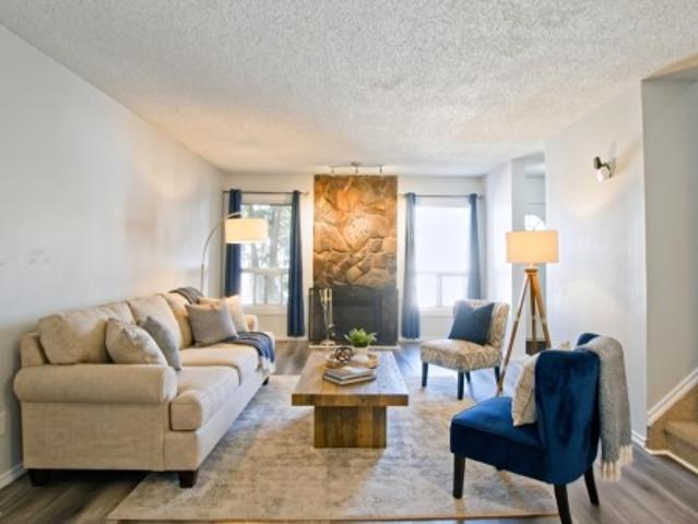 Townhouse for sale in Wedgewood, Alberta