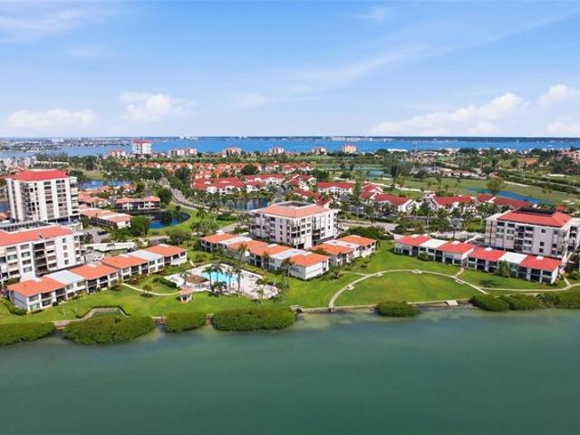 Condo for sale in Saint Petersburg, Florida