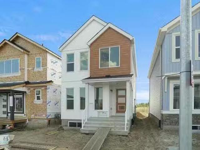 House for sale in Wedgewood, Alberta