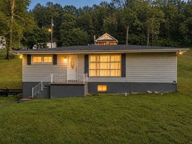 House for sale in Grafton, West Virginia