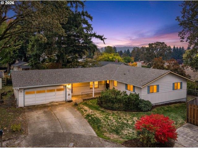 House for sale in Gladstone, Clackamas County
