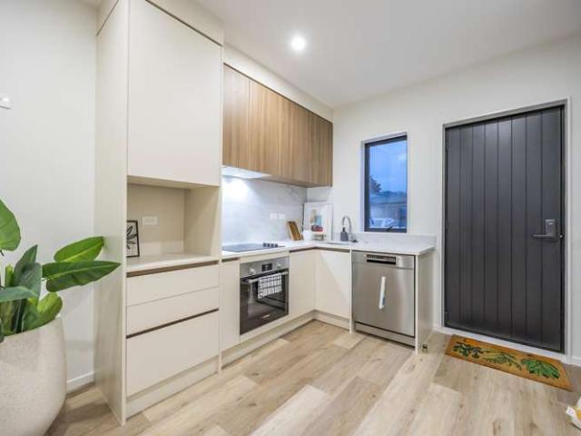 Townhouse for sale in Owhata