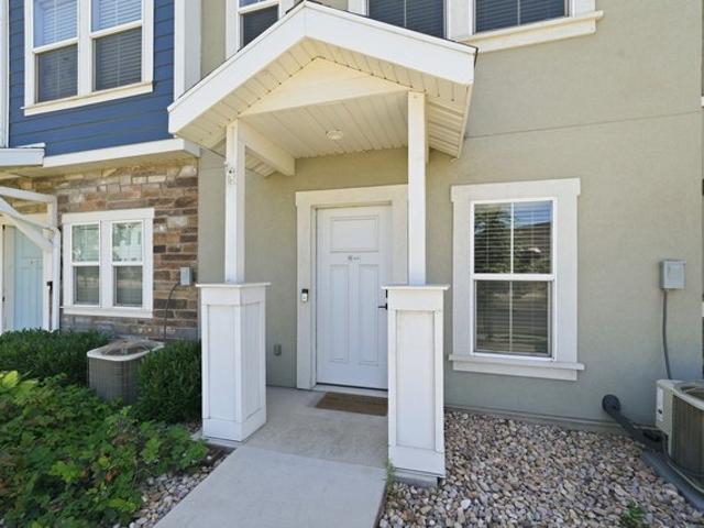 Townhouse for sale in Edgewater at Geneva, Vineyard