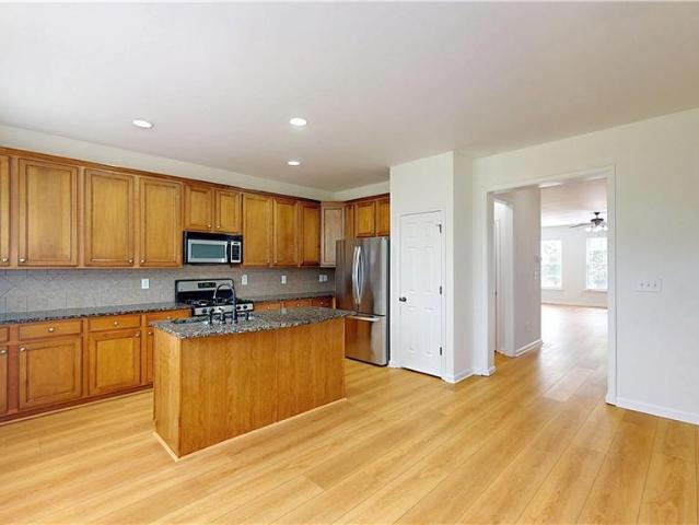 Townhouse for sale in Suwanee, Georgia