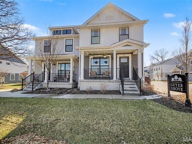 Townhouse for sale in Kirkwood, Missouri