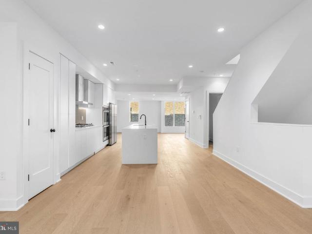 Condo for sale in Philadelphia, Pennsylvania