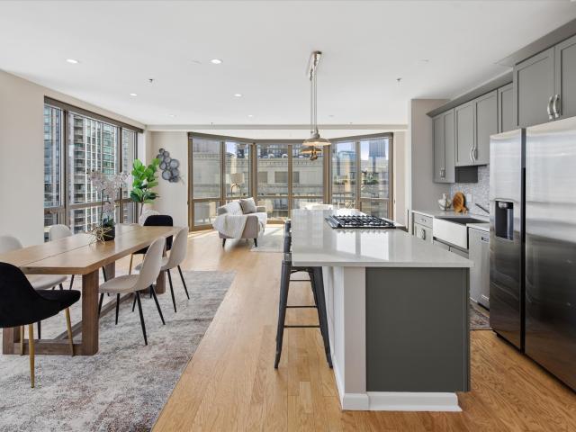 Condo for sale in Chicago Park, Illinois