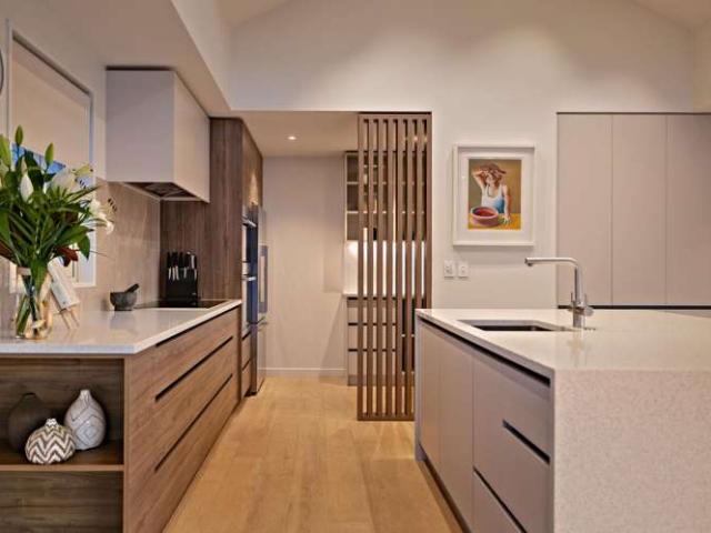 House for sale in Kelvin Heights, Queenstown