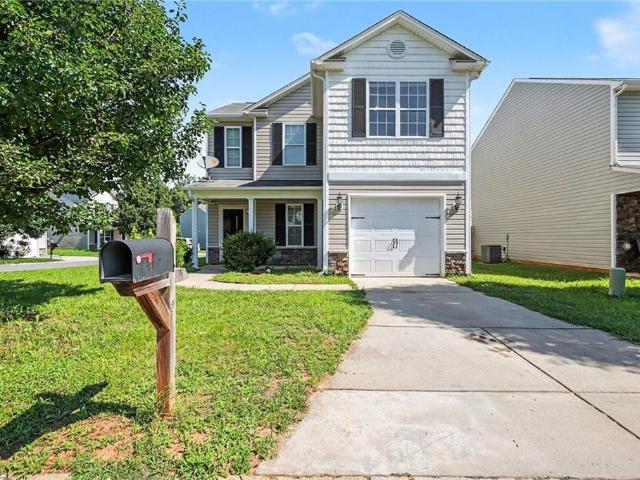 House for sale in Pfafftown, North Carolina
