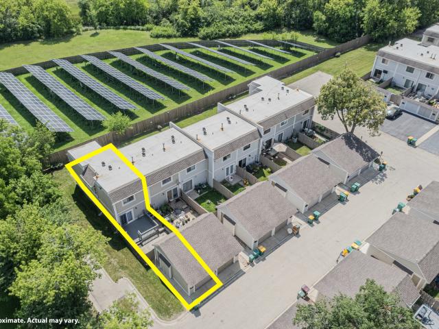 Townhouse for sale in Grayslake