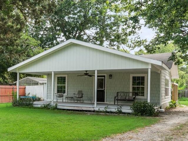 House for sale in Wills Point, Texas