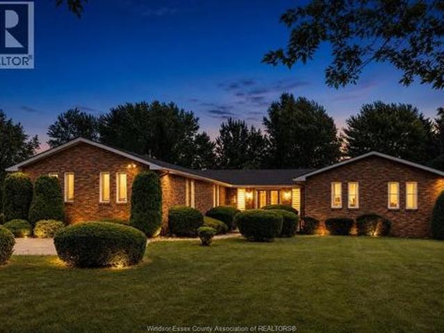 House for sale in Ontario
