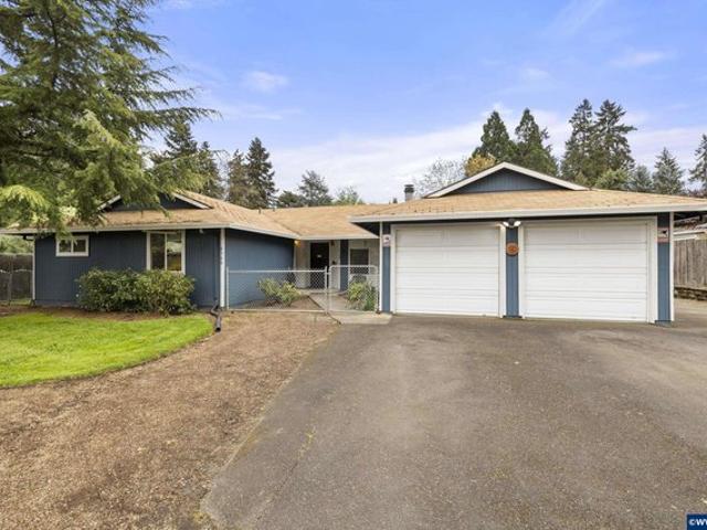 House for sale in Oregonia