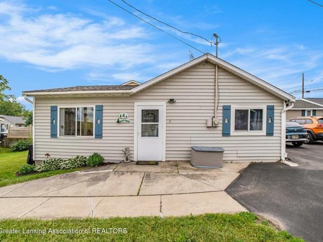 House for sale in Houghton Lake, Michigan