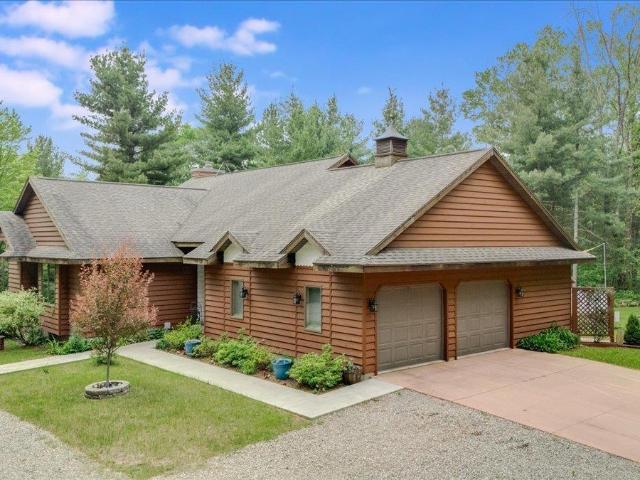 House for sale in Houghton Lake, Michigan