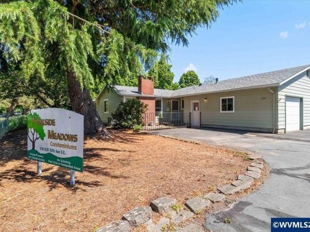 Condo for sale in Oregonia