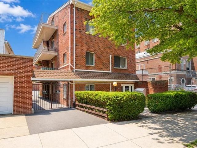 Condo for sale in Arverne, New York