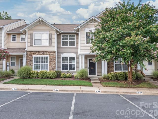 Townhouse for sale in Fort Mill, South Carolina
