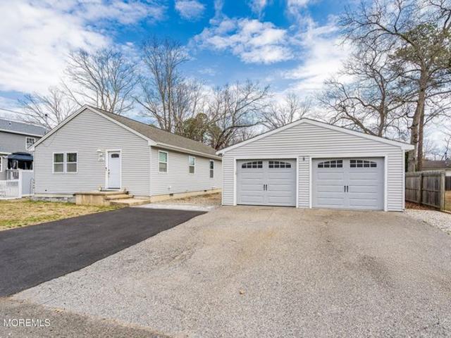 House for sale in Lanoka Harbor, New Jersey