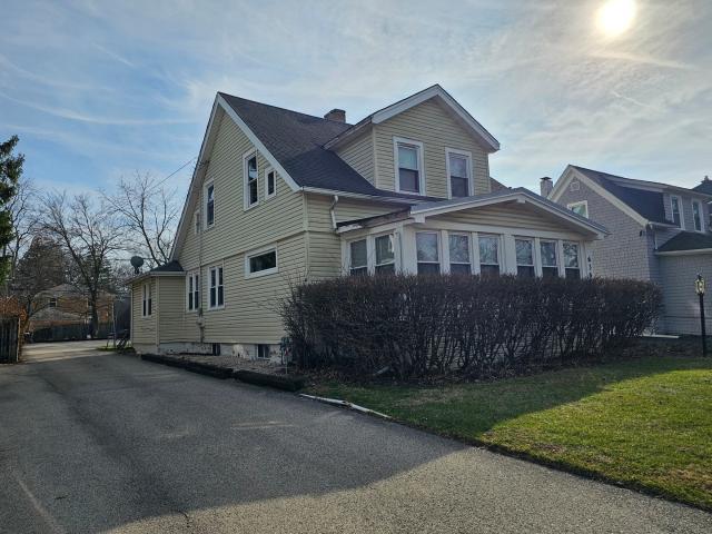 House for sale in Highland Park, Illinois