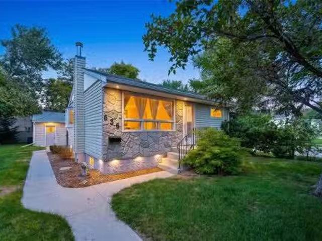 House for sale in East St. Paul, Manitoba