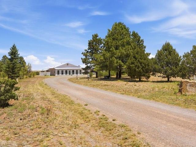 Townhouse for sale in Mountainair, New Mexico