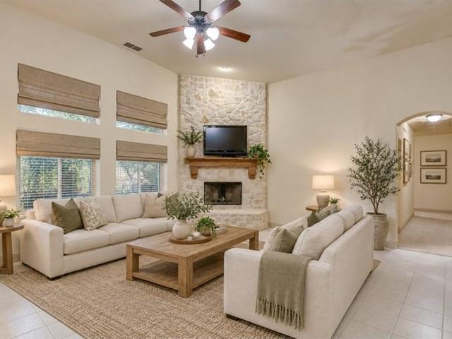 House for sale in Whitewright, Grayson County