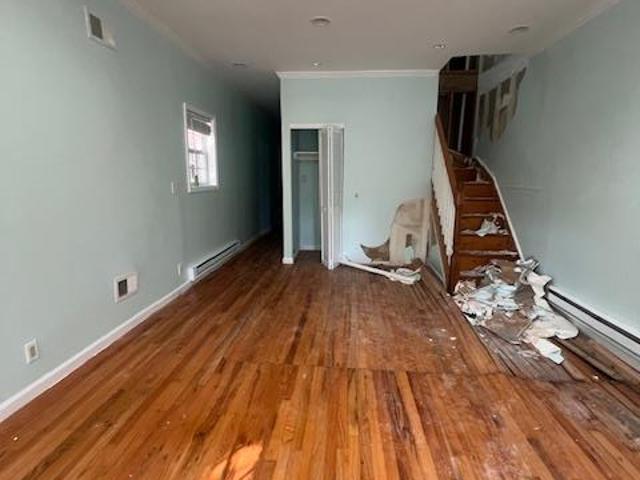 Townhouse for sale in Bronx