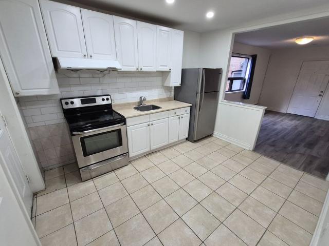 House for rent in Toronto—St. Paul's, Toronto