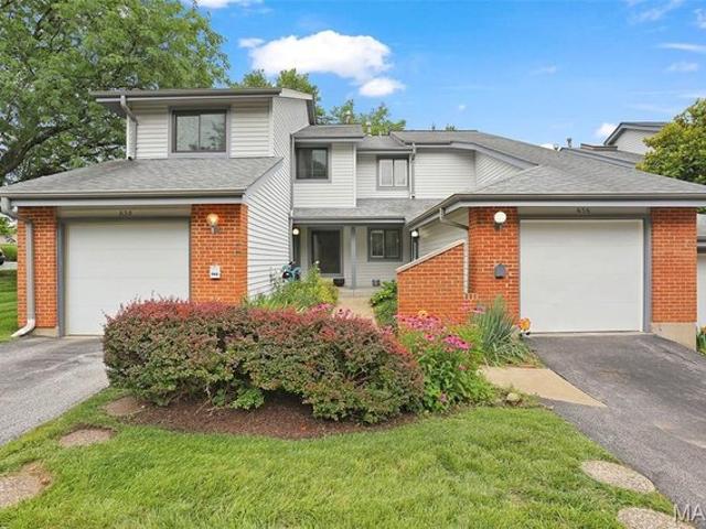 Townhouse for sale in Ballwin, Missouri