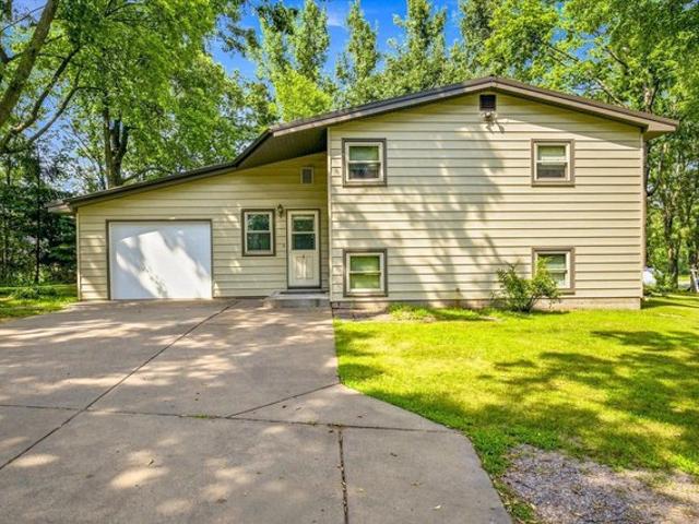 House for sale in Isanti, Minnesota