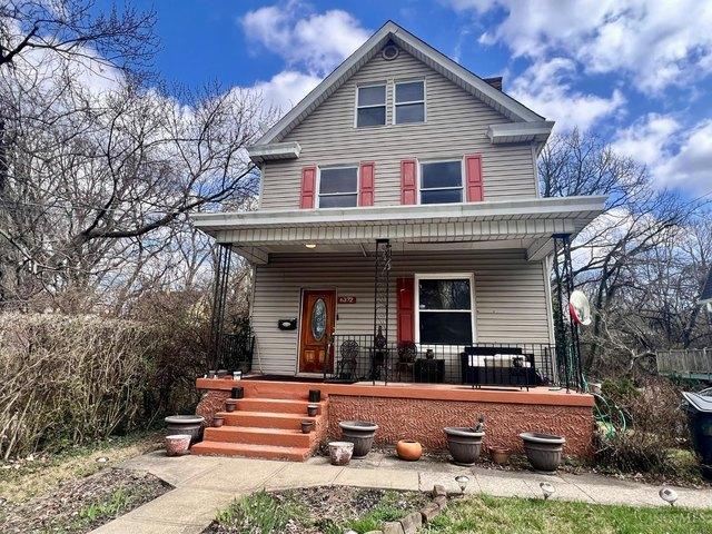 House for sale in Roselawn, Ohio